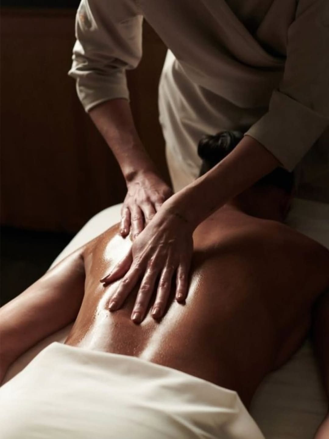 Therapeutic massage at BeYoutiful Spa, Forty One Santorini